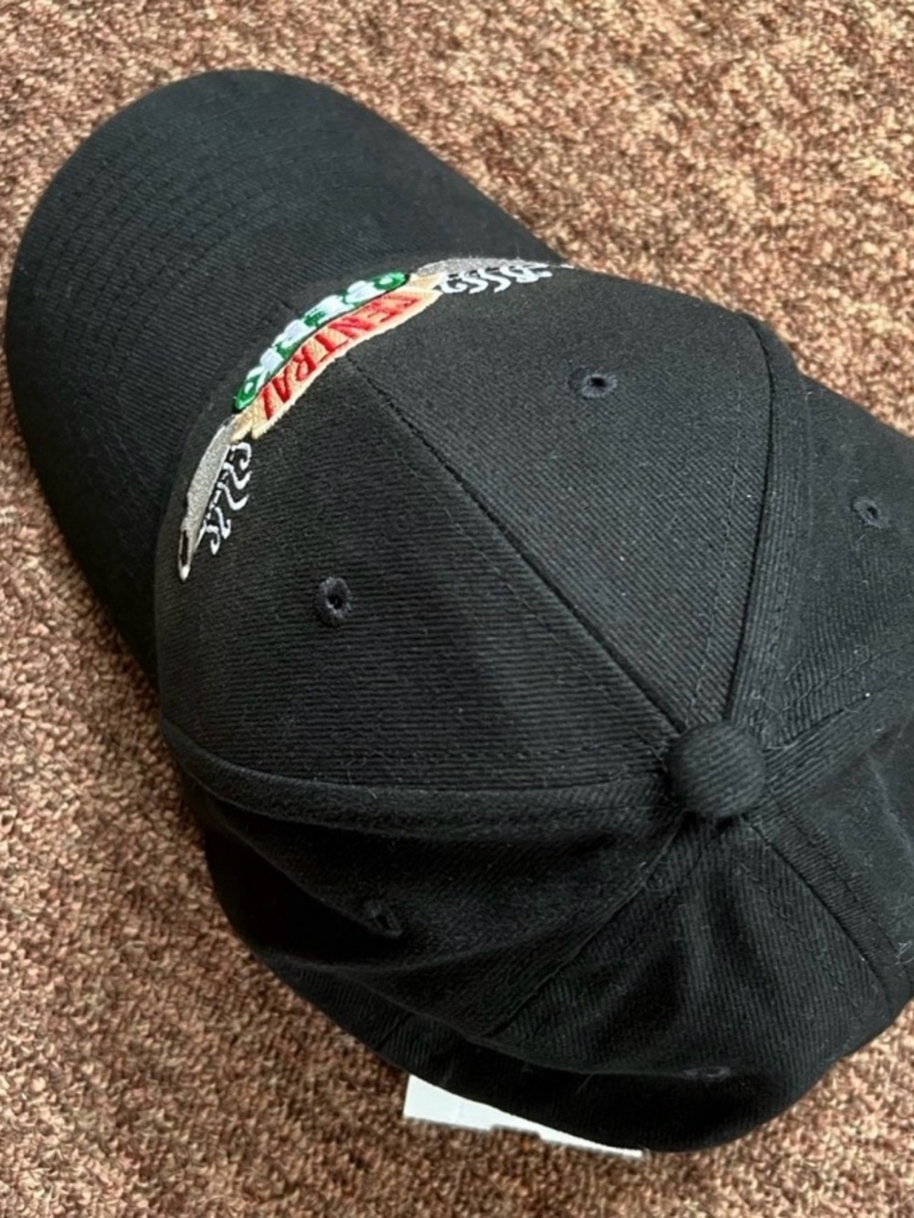 Warner Bros FRIENDS Central Perk Logo Black Hat - OSFM- NWT - Picture 2 of 5